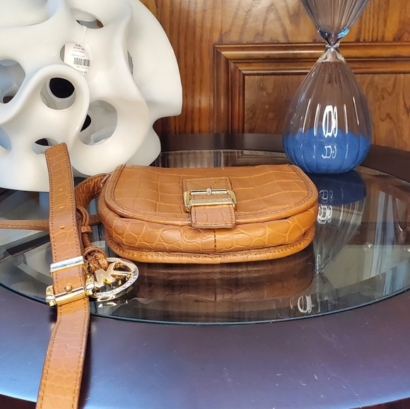 Michael Kors Leather Crocodile Print Saddle Bag - Picture 6 of 16